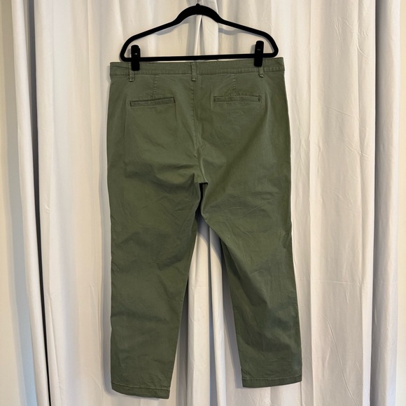 GAP Girlfriend High Rise Chino Pants Olive Stretch Cotton Women’s 16 - Picture 3 of 8